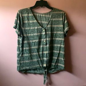 Size L Gray/Red stripe Tie front tshirt